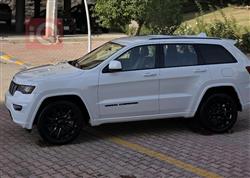 جیپ گراند شیرۆکی